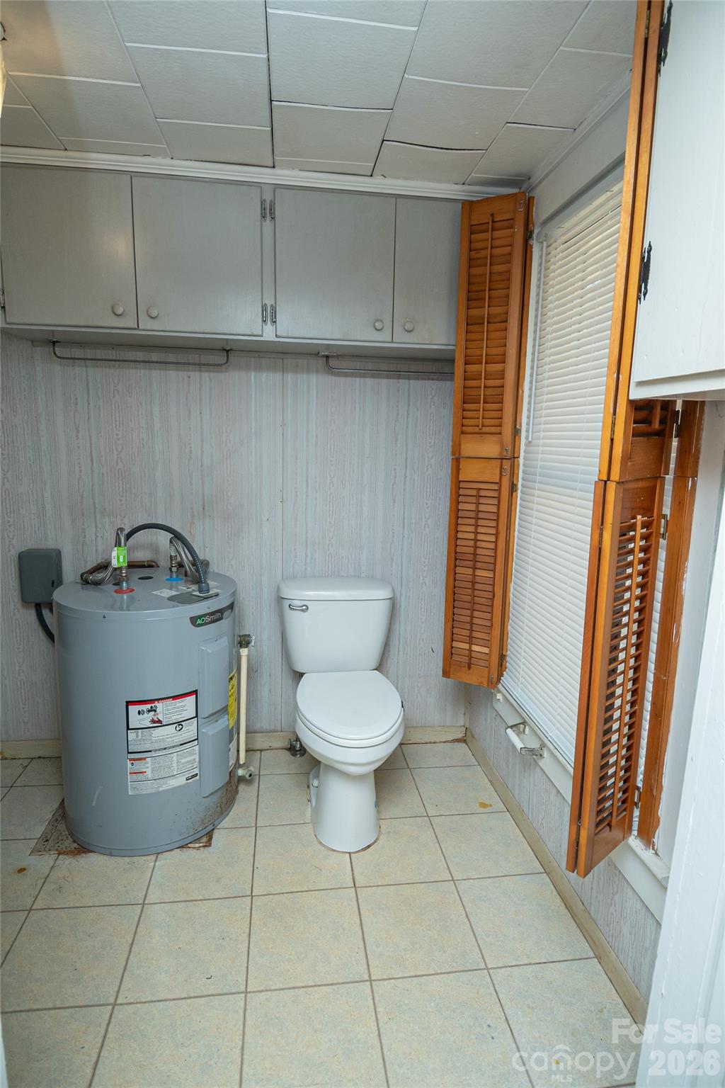 761 Amherst Road Morganton, NC 28655 - Photo 29 of 31 a bathroom with a toilet and a shower