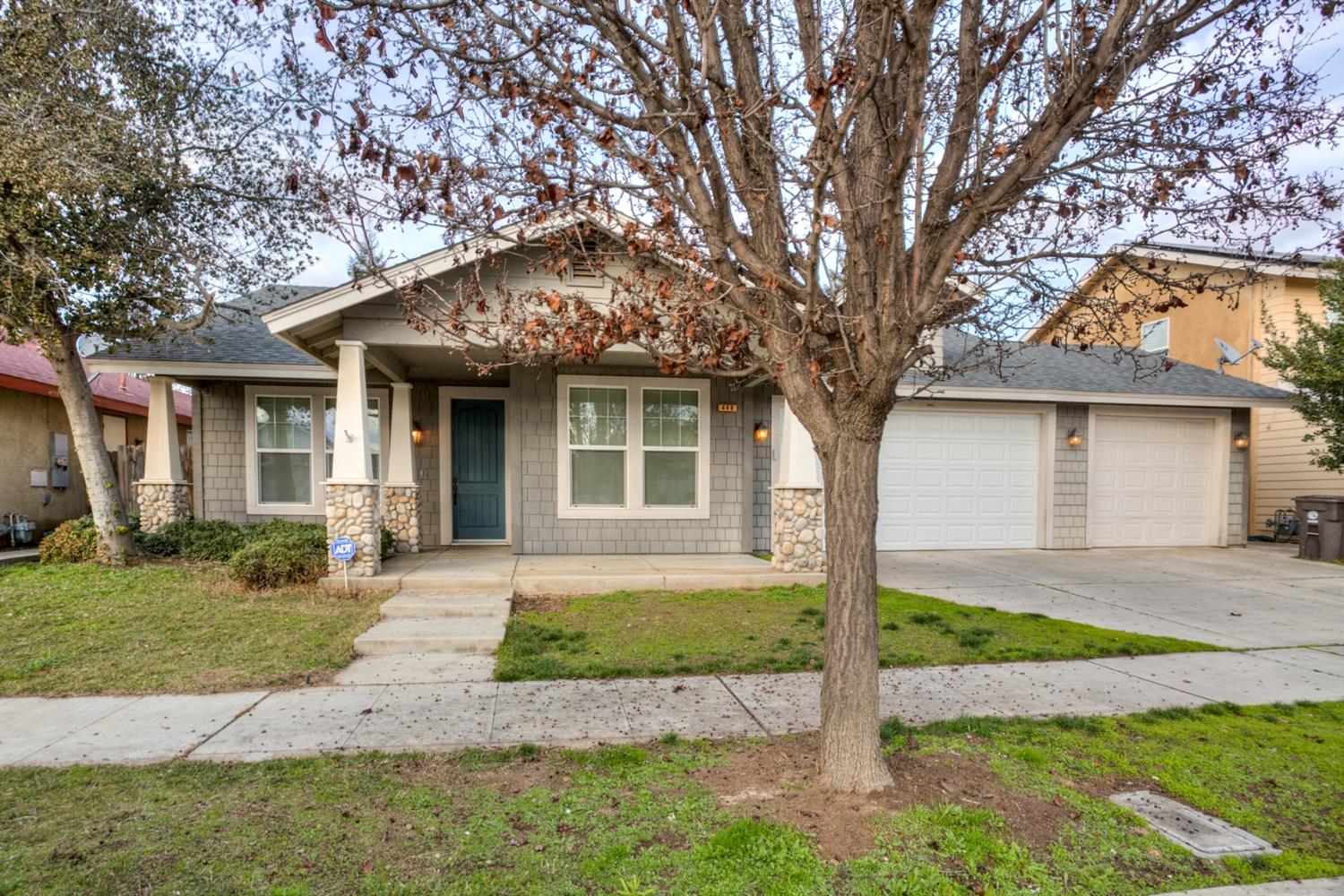 448 West Lilac Avenue Reedley, CA 93654 - Photo 1 of 38 Gallery Image 1