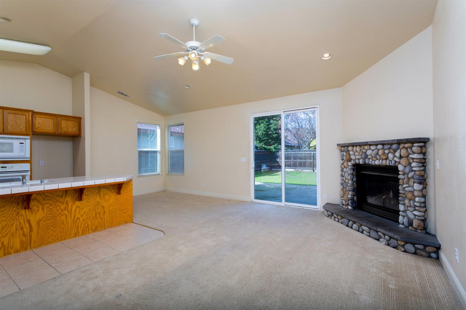 448 West Lilac Avenue Reedley, CA 93654 - Photo 19 of 38 Gallery Image 19