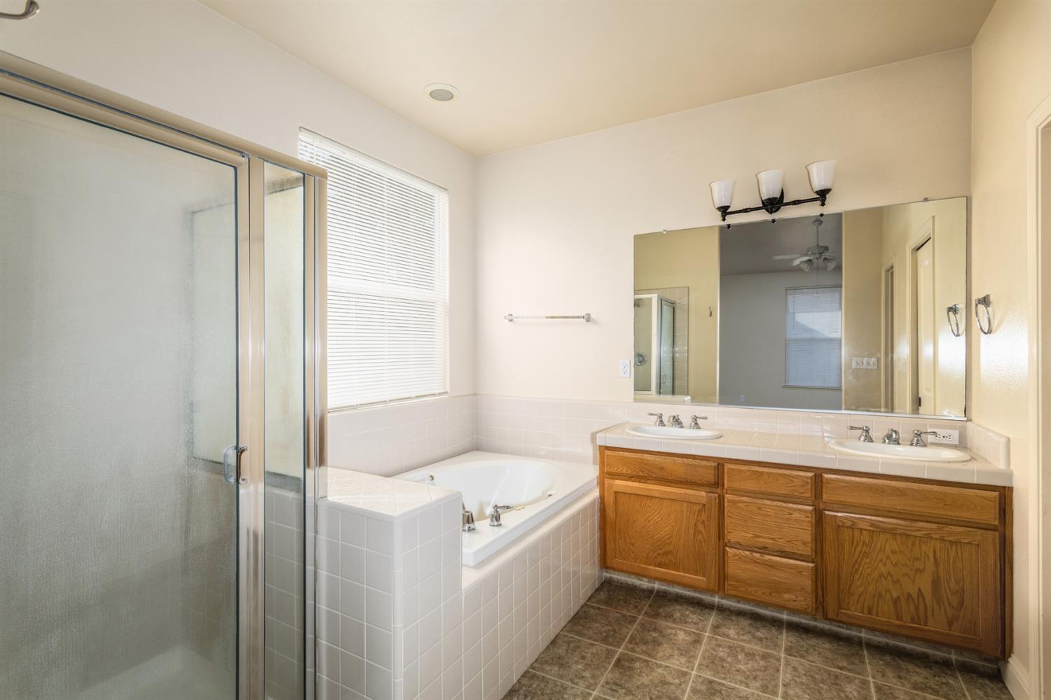 448 West Lilac Avenue Reedley, CA 93654 - Photo 32 of 38 Gallery Image 32