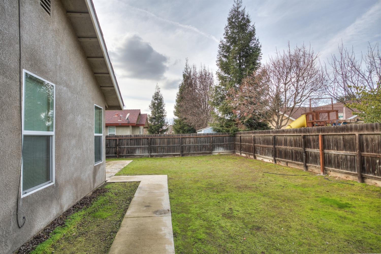 448 West Lilac Avenue Reedley, CA 93654 - Photo 38 of 38 Gallery Image 38