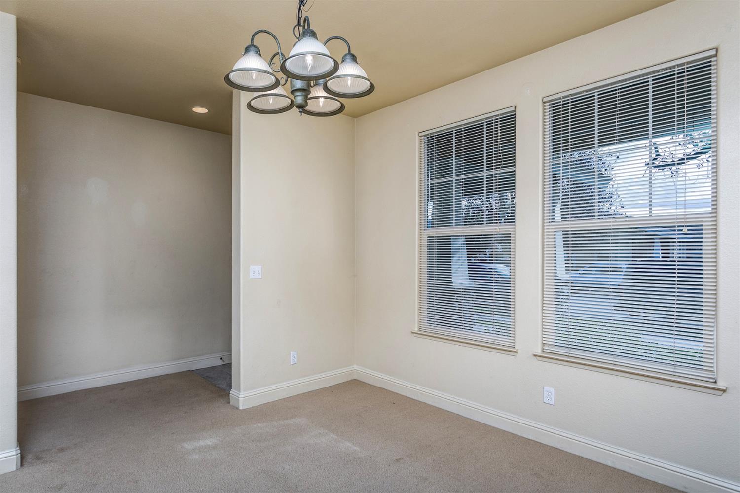 448 West Lilac Avenue Reedley, CA 93654 - Photo 9 of 38 Gallery Image 9