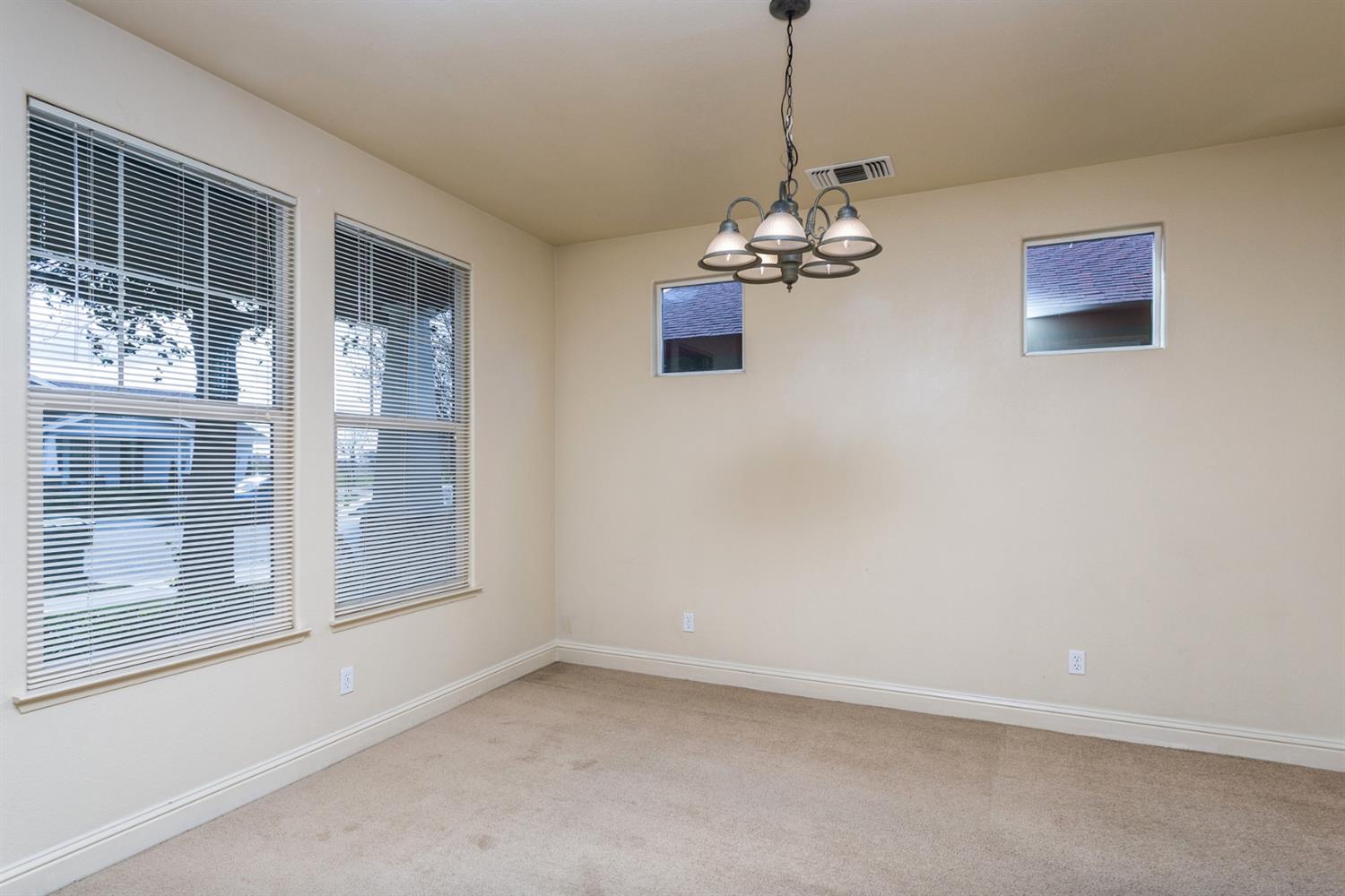 448 West Lilac Avenue Reedley, CA 93654 - Photo 10 of 38 Gallery Image 10