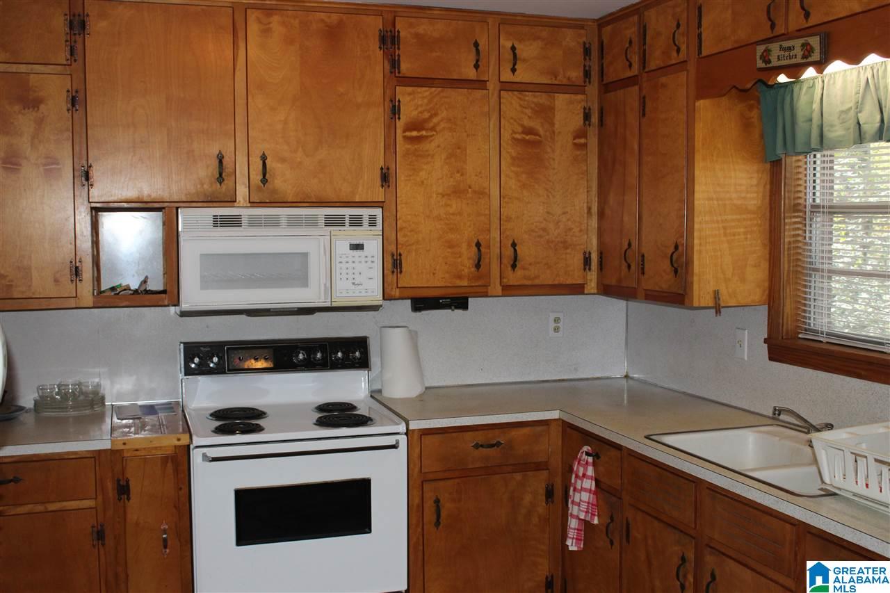2632 7th Street Northwest Center Point, AL 35215 - Photo 3 of 19