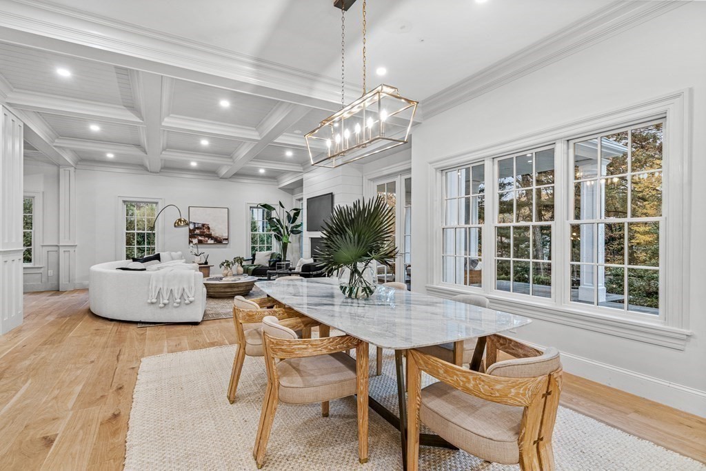 28 Sturbridge Road Wellesley, MA 02481 - Photo 13 of 41