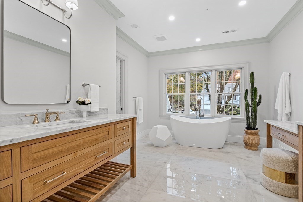 28 Sturbridge Road Wellesley, MA 02481 - Photo 20 of 41