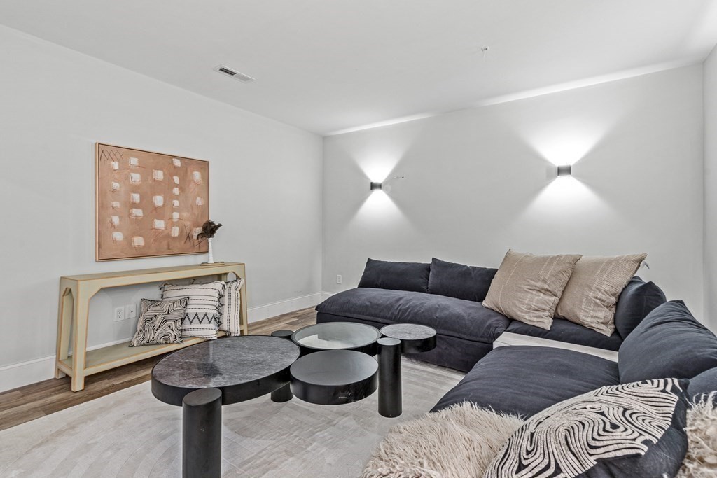 28 Sturbridge Road Wellesley, MA 02481 - Photo 35 of 41