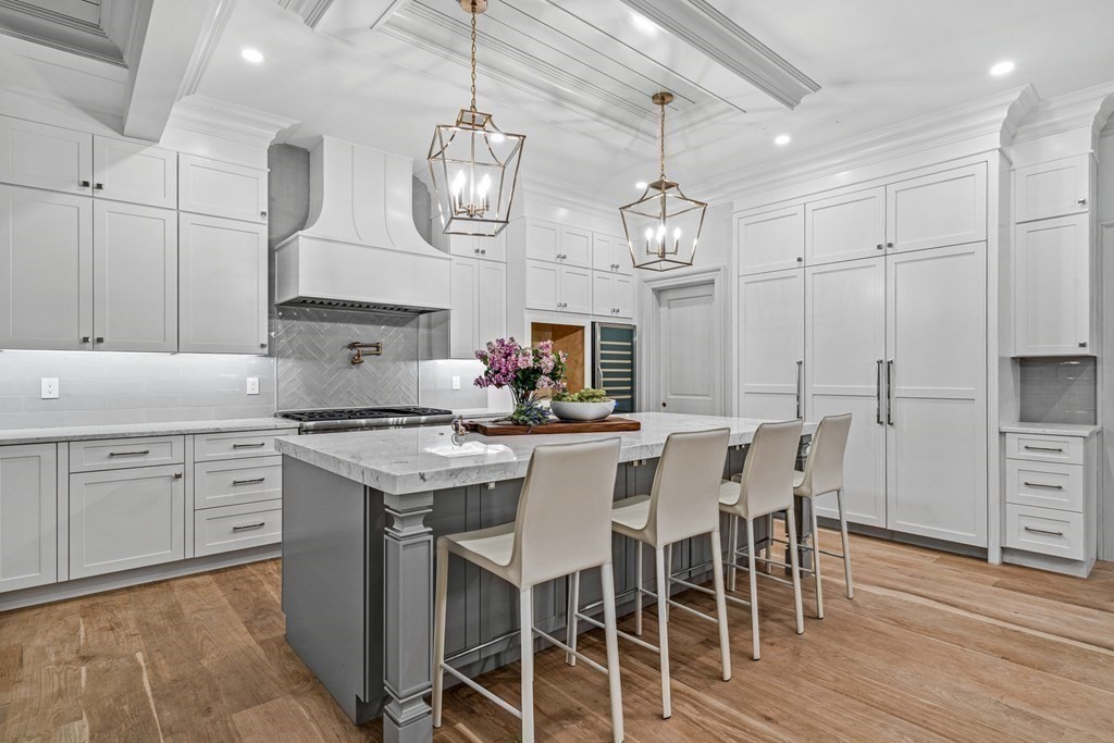 28 Sturbridge Road Wellesley, MA 02481 - Photo 10 of 41