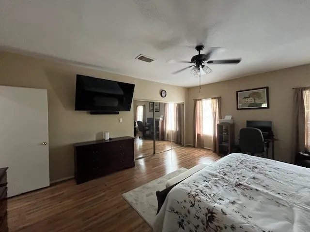 $135,000 | 17585 Red Oak Drive, Unit 7585, Houston, TX 77090