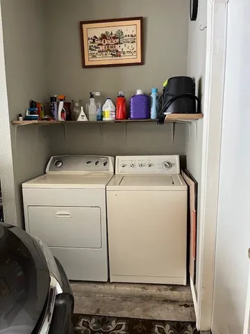 $135,000 | 17585 Red Oak Drive, Unit 7585, Houston, TX 77090