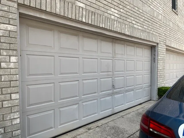 $135,000 | 17585 Red Oak Drive, Unit 7585, Houston, TX 77090