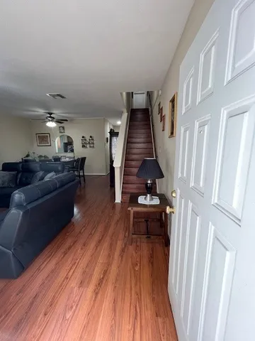 $135,000 | 17585 Red Oak Drive, Unit 7585, Houston, TX 77090