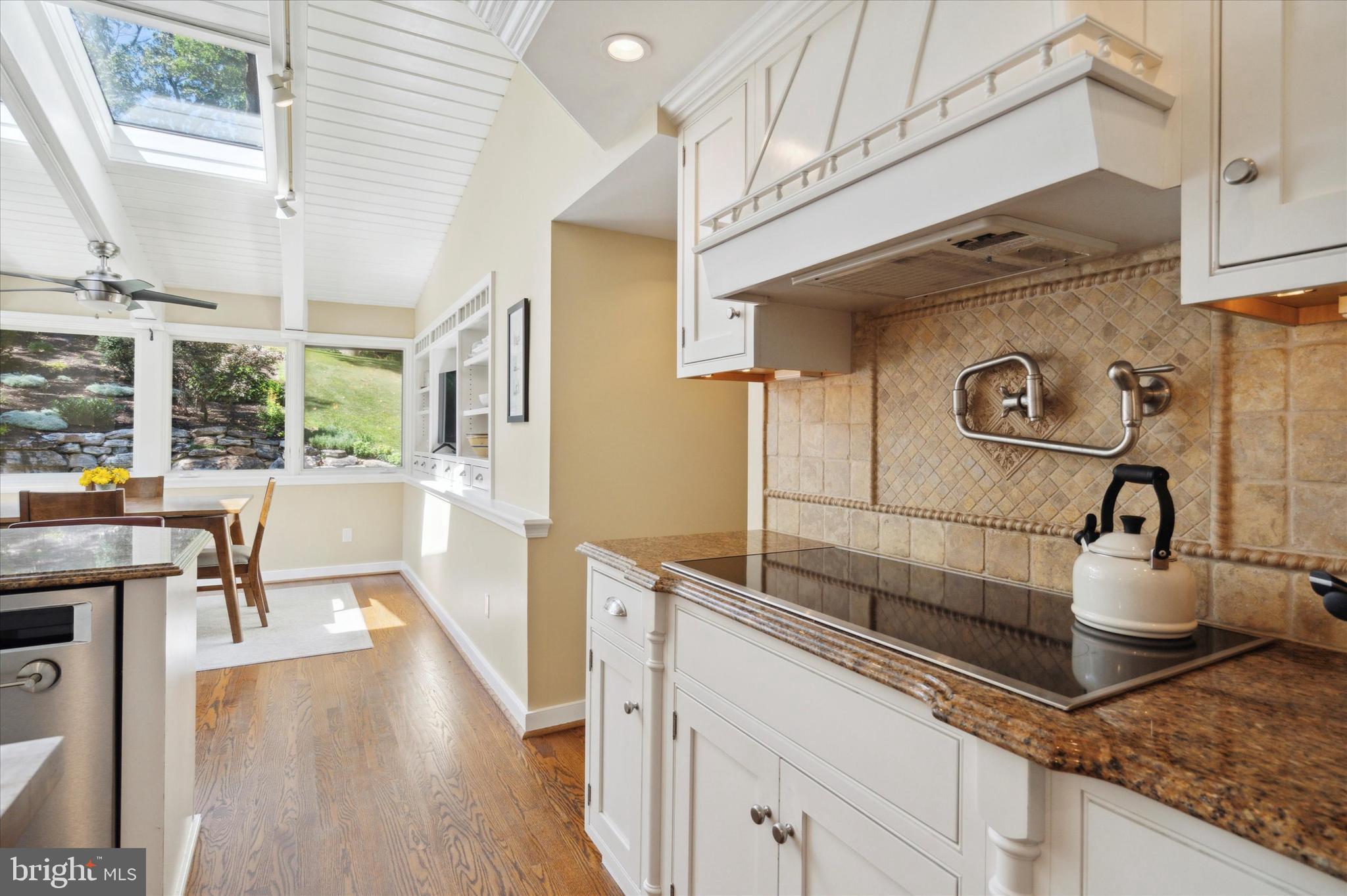 831 Hollow Road Wayne, PA 19087 - Photo 10 of 35