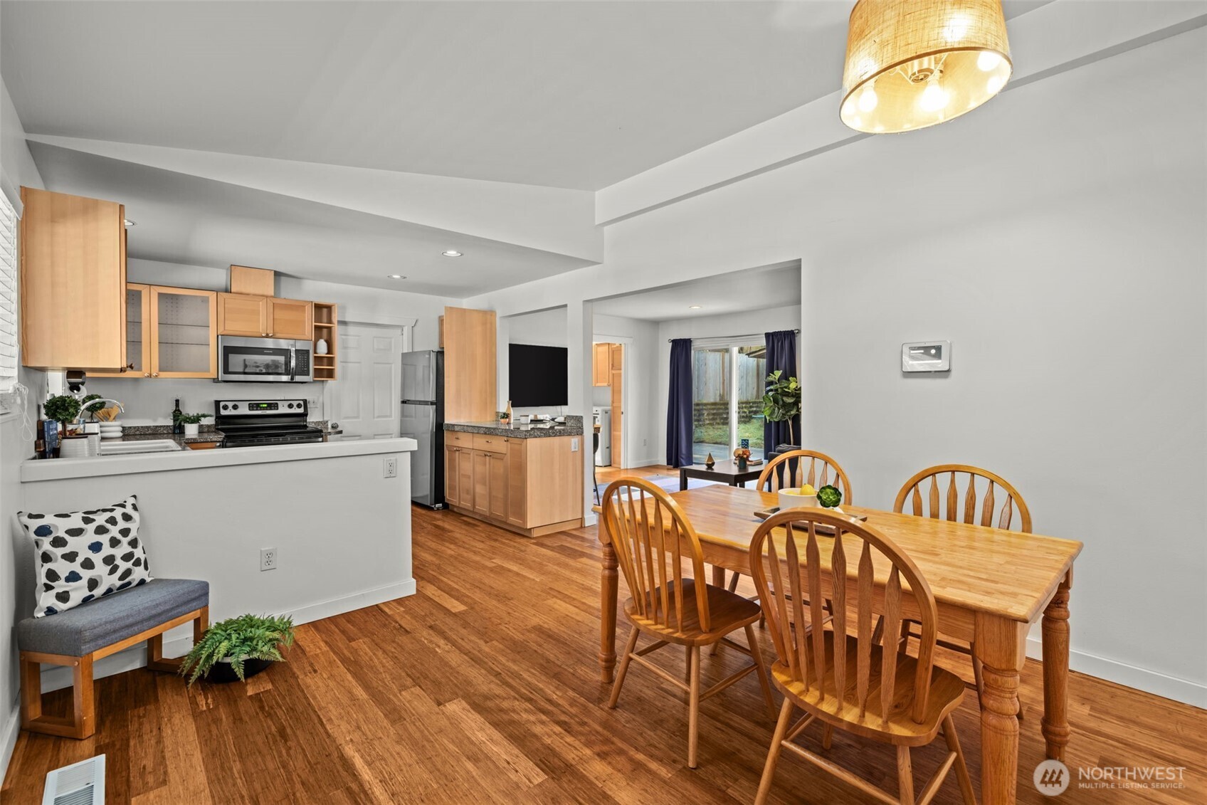 16901 Simonds Road Northeast Kenmore, WA 98028 - Photo 4 of 26
