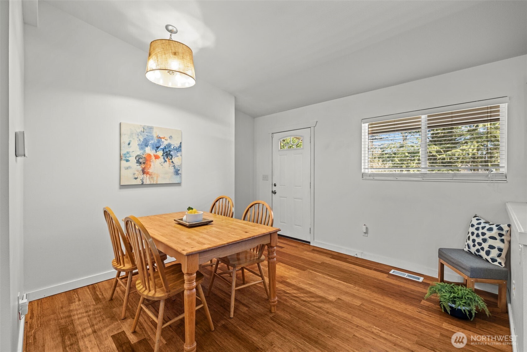 16901 Simonds Road Northeast Kenmore, WA 98028 - Photo 5 of 26