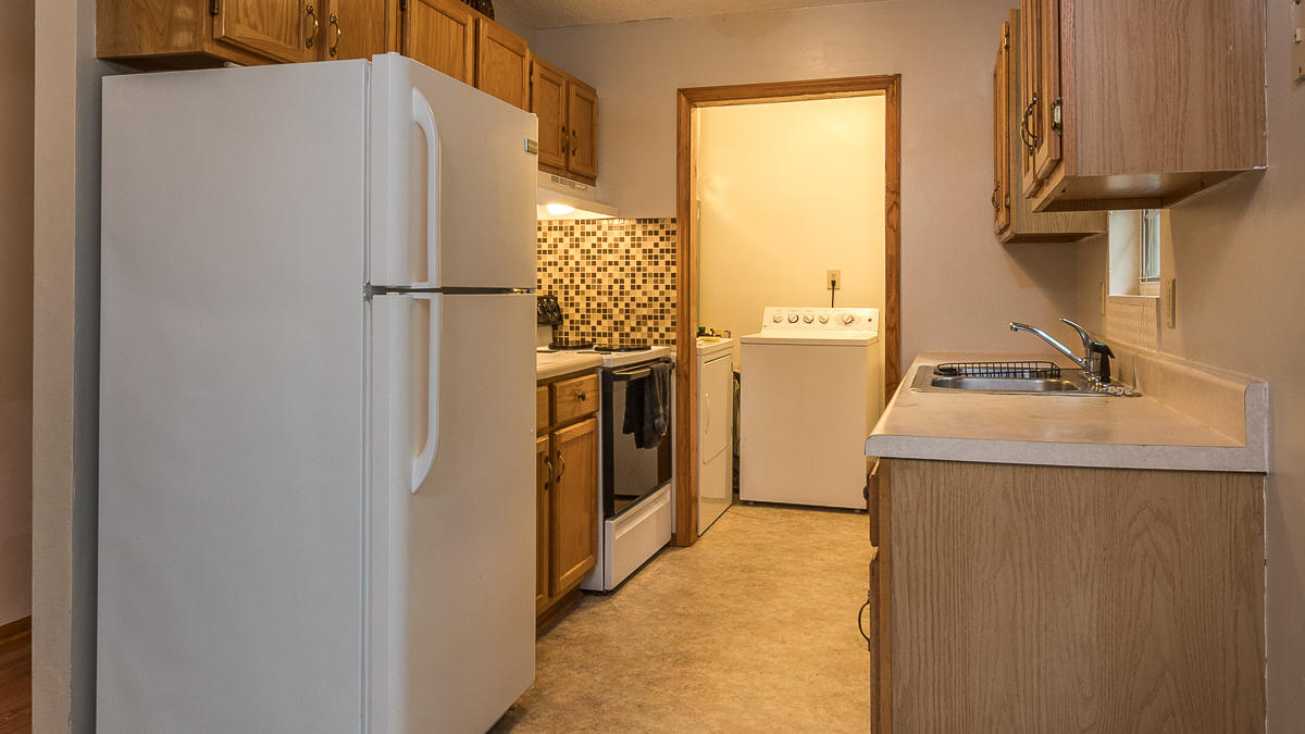 1136 Quarry Road Blue Ridge, VA 24064 - Photo 9 of 29 a utility room with dryer and washer
