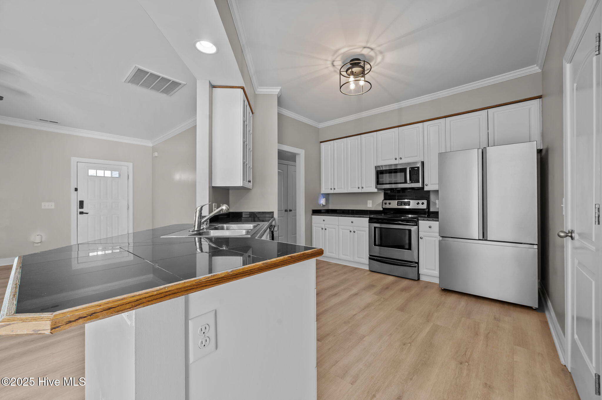 2104 Tulls Cove Road Winterville, NC 28590 - Photo 10 of 48 1000060689