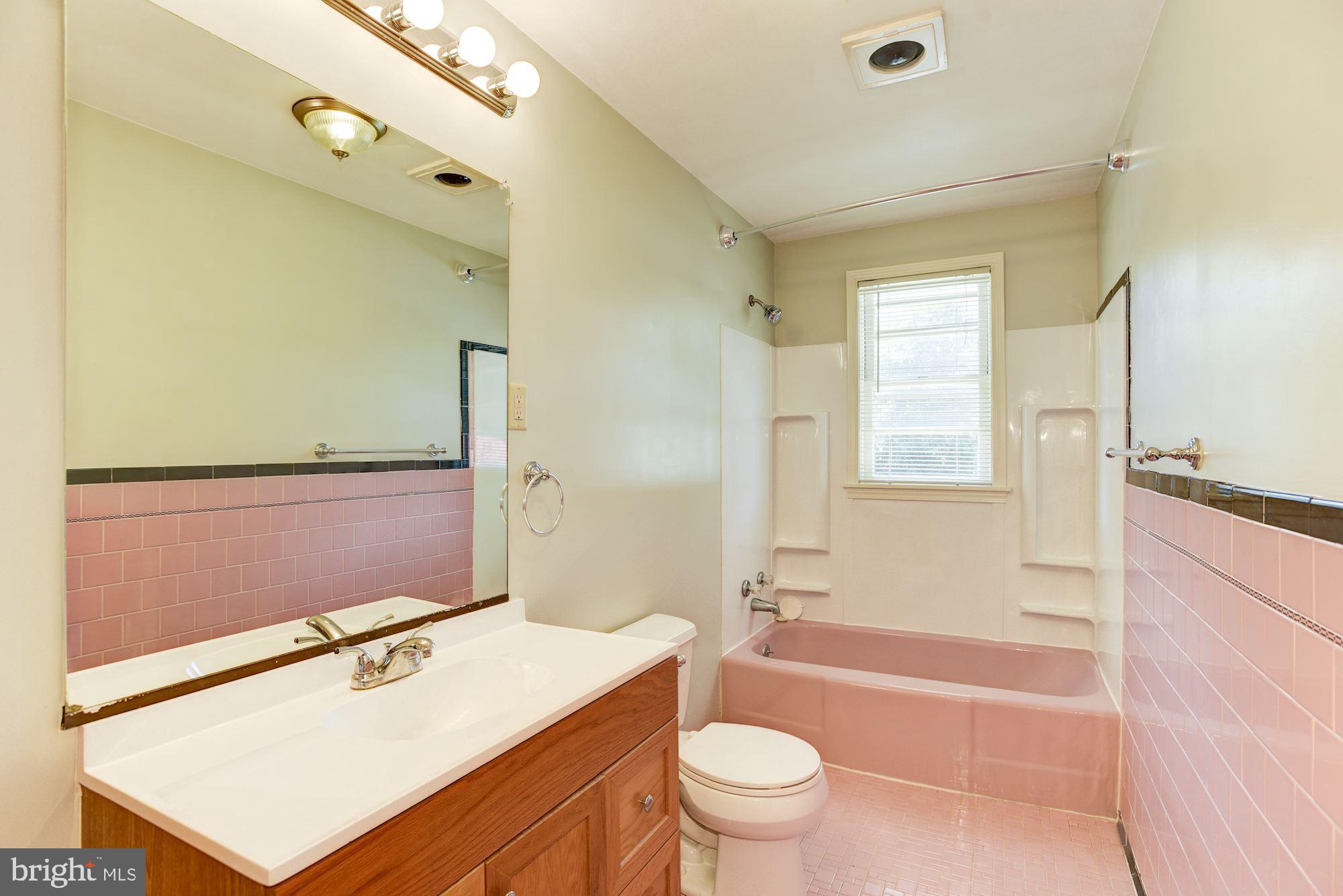 8917 Old Frederick Road Ellicott City, MD 21043 - Photo 22 of 31 Full Bath