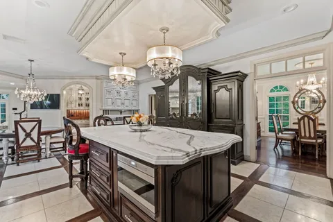 $2,295,000 | 1110 Fox Glen Drive, St. Charles, IL 60174