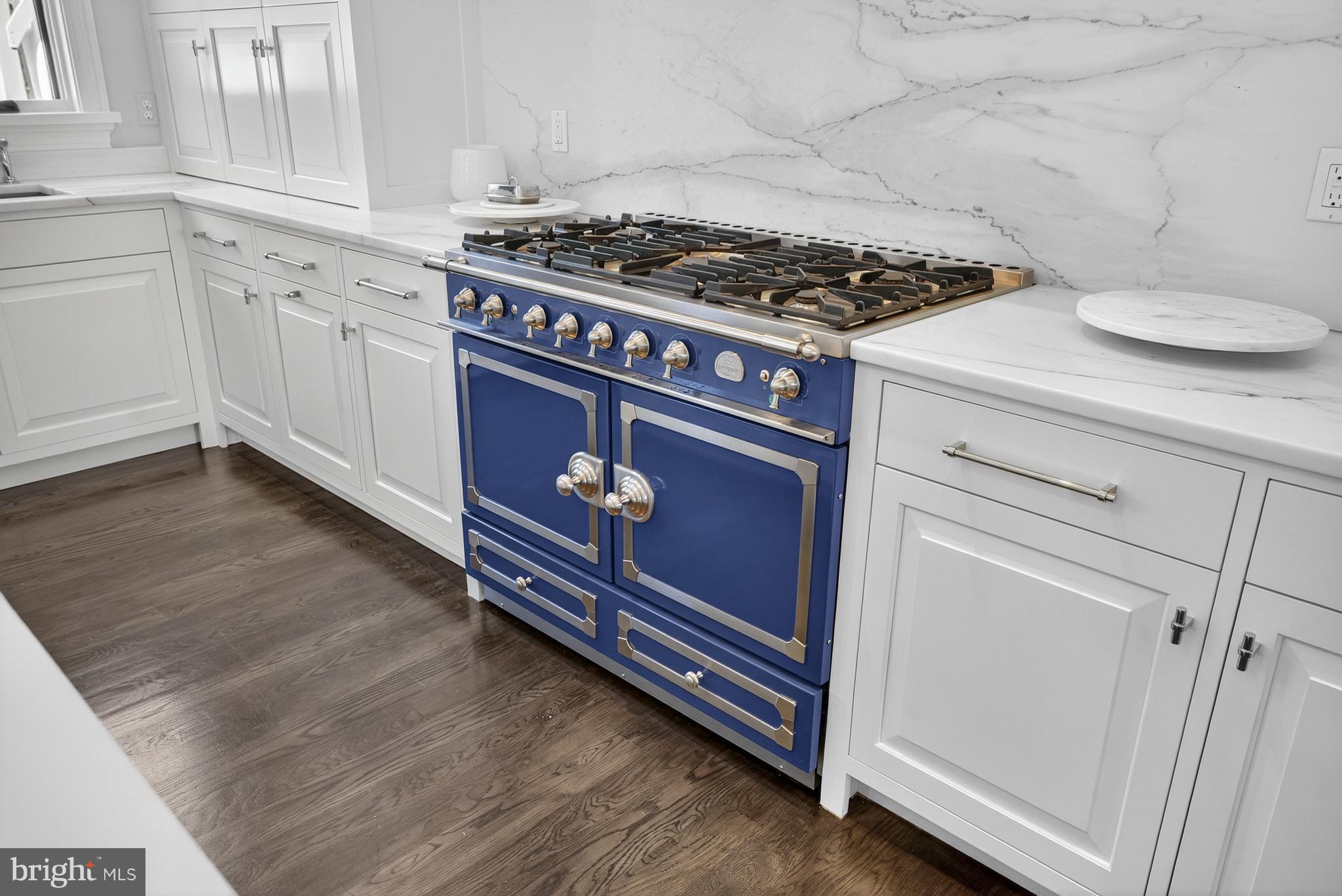 2107 Foxhall Road Northwest Washington, DC 20007 - Photo 34 of 64 Stunning CornuFe Range with dual ovens