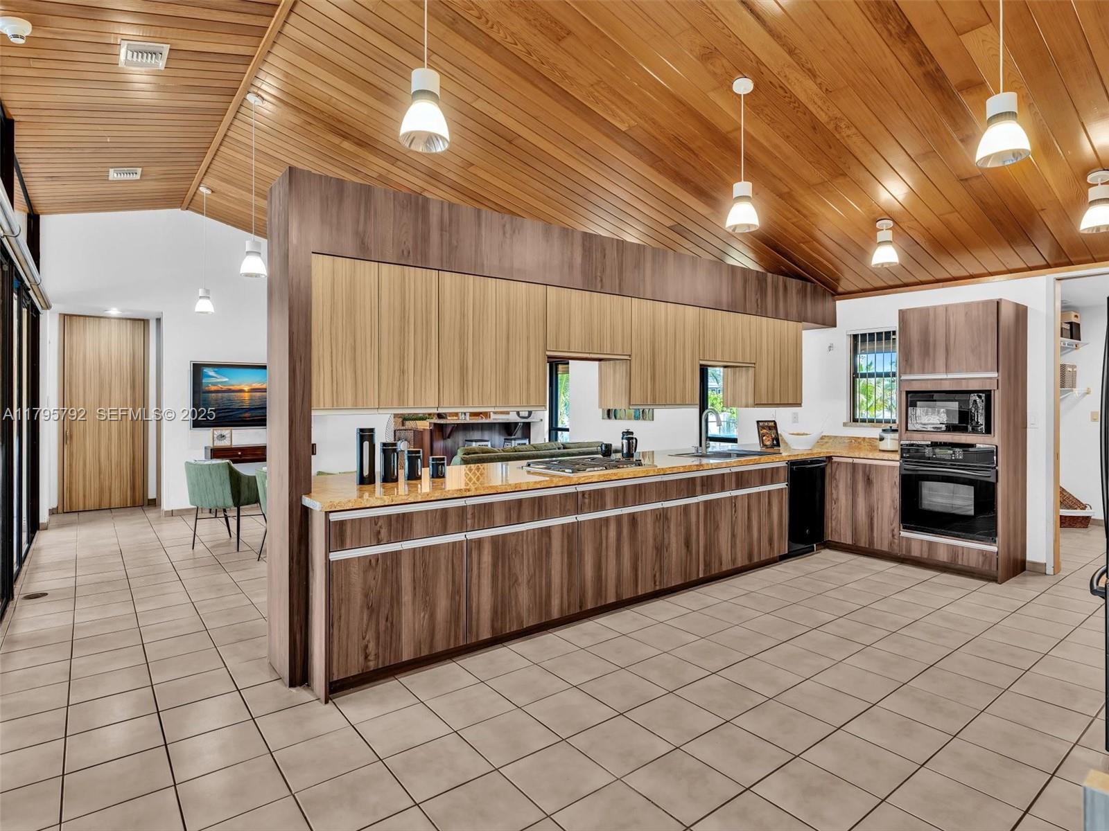 13494 Stirling Road Southwest Ranches, FL 33330 - Photo 20 of 79