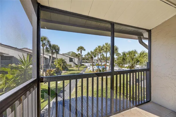 $200,000 | 1028 Apollo Beach Boulevard, Unit 23, Apollo Beach, FL 33572