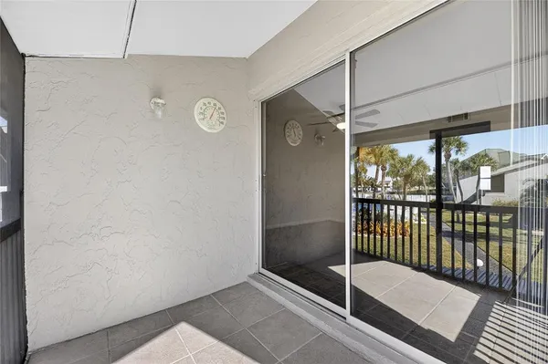 $200,000 | 1028 Apollo Beach Boulevard, Unit 23, Apollo Beach, FL 33572