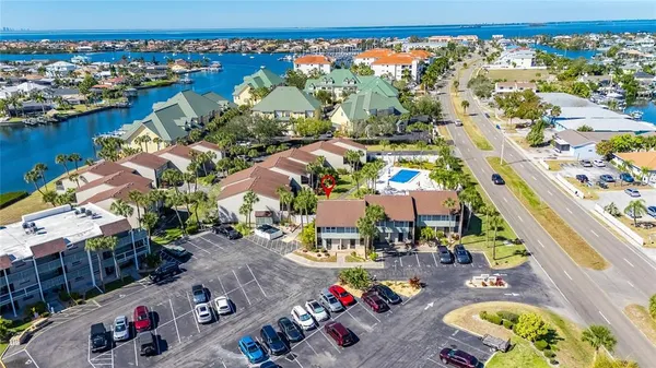 $200,000 | 1028 Apollo Beach Boulevard, Unit 23, Apollo Beach, FL 33572