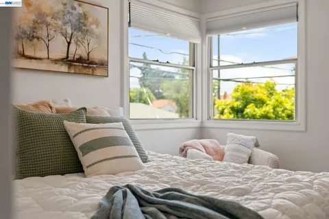 $579,000 | 1711 3rd Street, Alameda, CA 94501