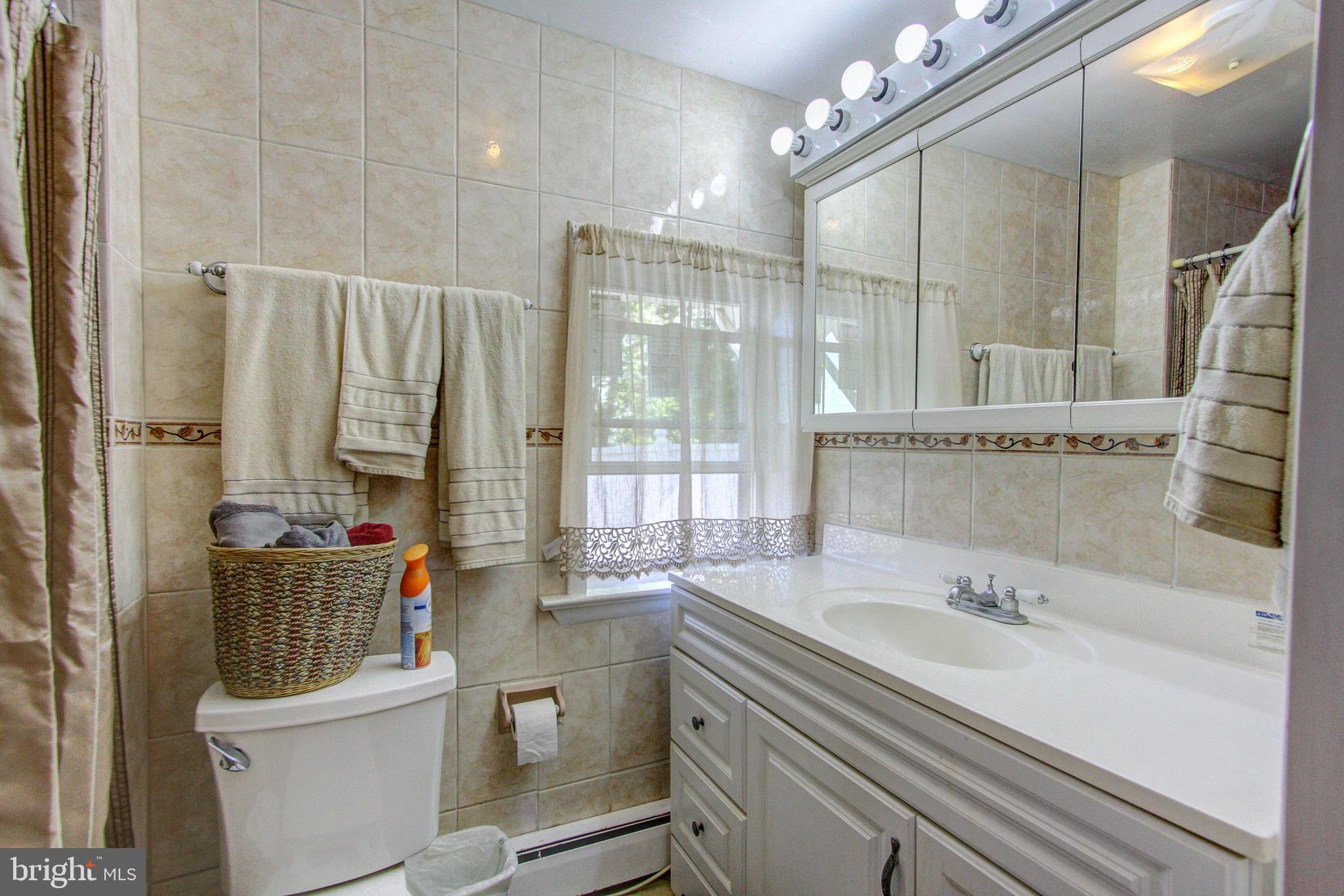 2336 Rhoads Road Pottstown, PA 19464 - Photo 25 of 37 Guest/In law suite Bathroom