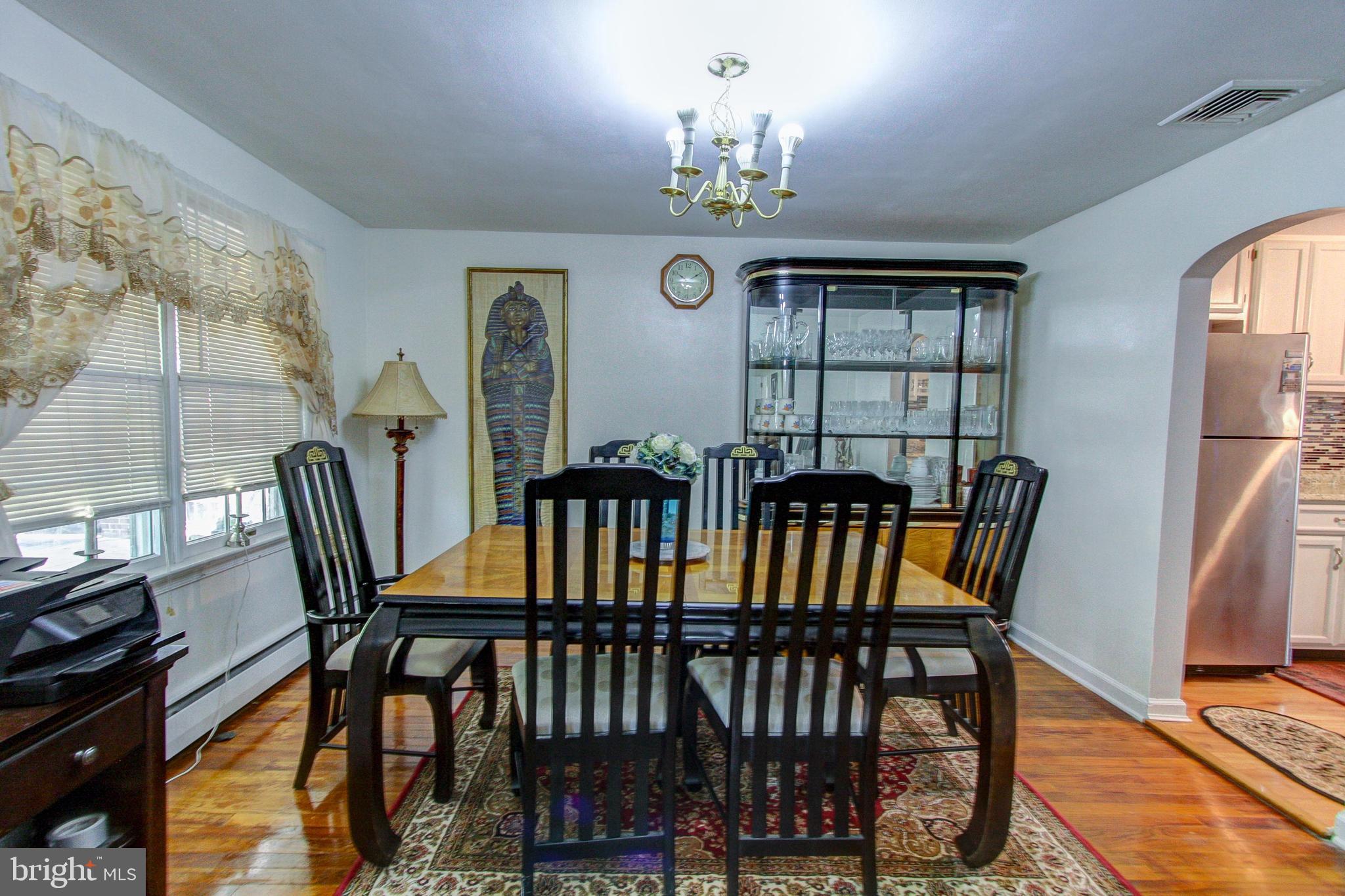 2336 Rhoads Road Pottstown, PA 19464 - Photo 9 of 37 Dining Room