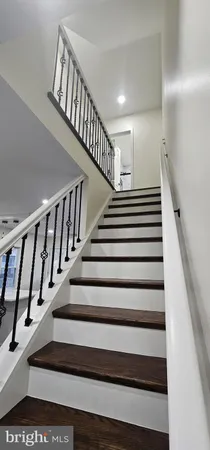 $449,900 | 121 Dickinson Avenue, Hamilton, NJ 08629