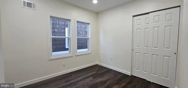 $449,900 | 121 Dickinson Avenue, Hamilton, NJ 08629