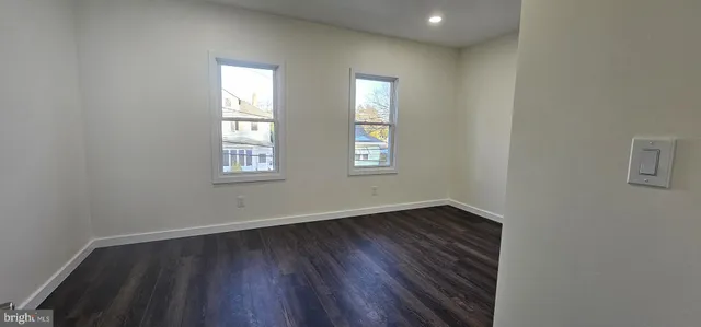 $469,900 | 121 Dickinson Avenue, Hamilton, NJ 08629