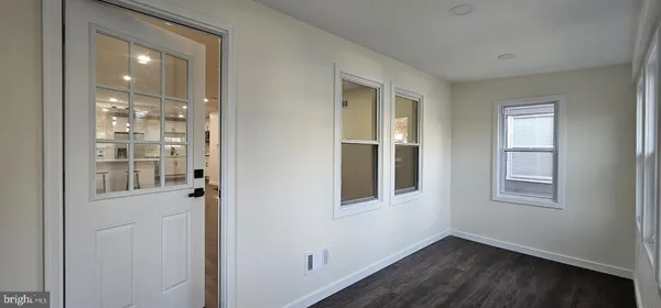 $449,900 | 121 Dickinson Avenue, Hamilton, NJ 08629