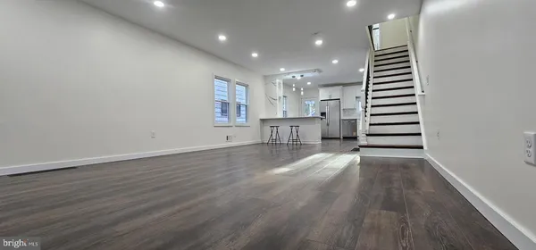 $449,900 | 121 Dickinson Avenue, Hamilton, NJ 08629