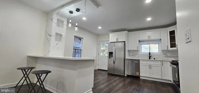 $469,900 | 121 Dickinson Avenue, Hamilton, NJ 08629