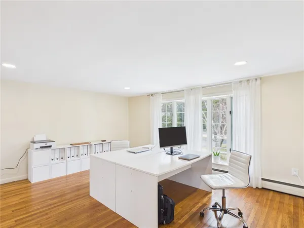 $4,500 | 449 Love Lane, Warwick, RI 02886