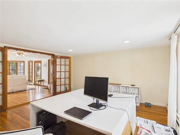 $4,500 | 449 Love Lane, Warwick, RI 02886