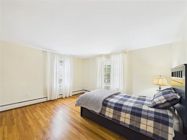 $4,500 | 449 Love Lane, Warwick, RI 02886