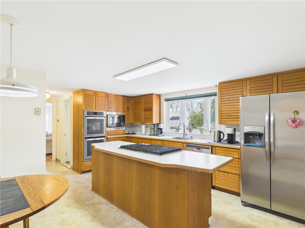 449 Love Lane Warwick, RI 02886 - Photo 7 of 35