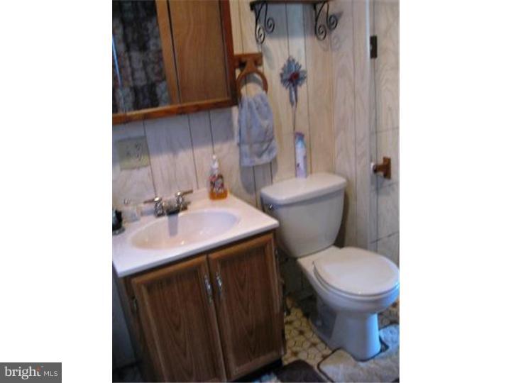 814 Delanco Road Edgewater Park, NJ 08010 - Photo 9 of 13 Bathroom