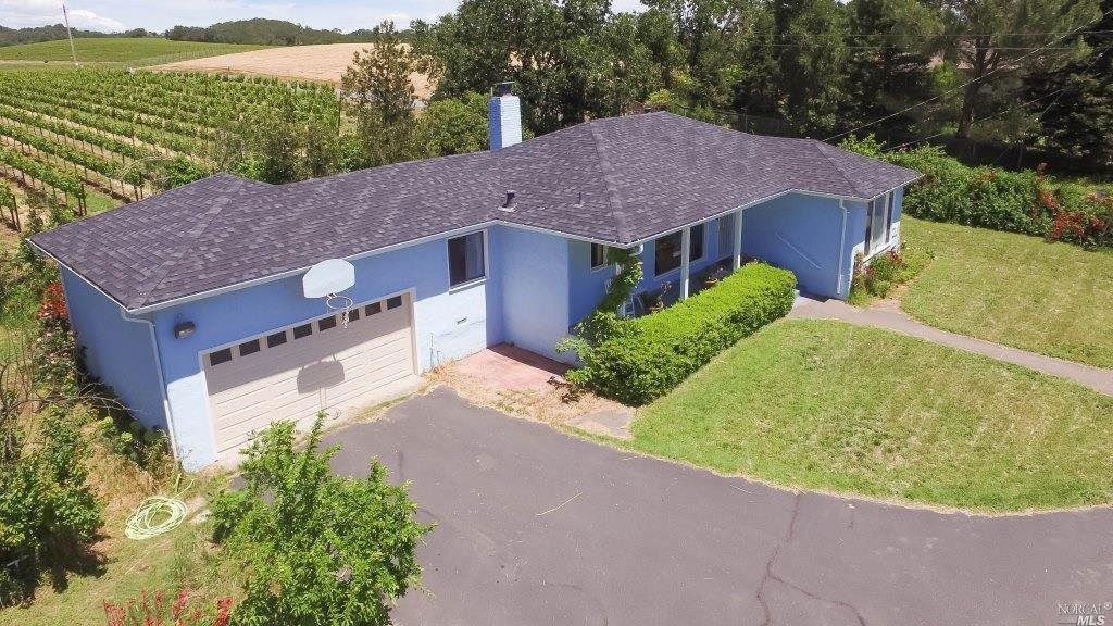 10801 Hillview Road Windsor, CA 95492 - Photo 1 of 1 Gallery Image 1