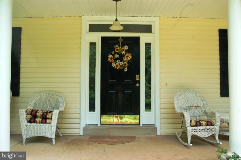 3885 Dumfries Road Catlett, VA 20119 - Photo 18 of 29 Inviting Front Porch