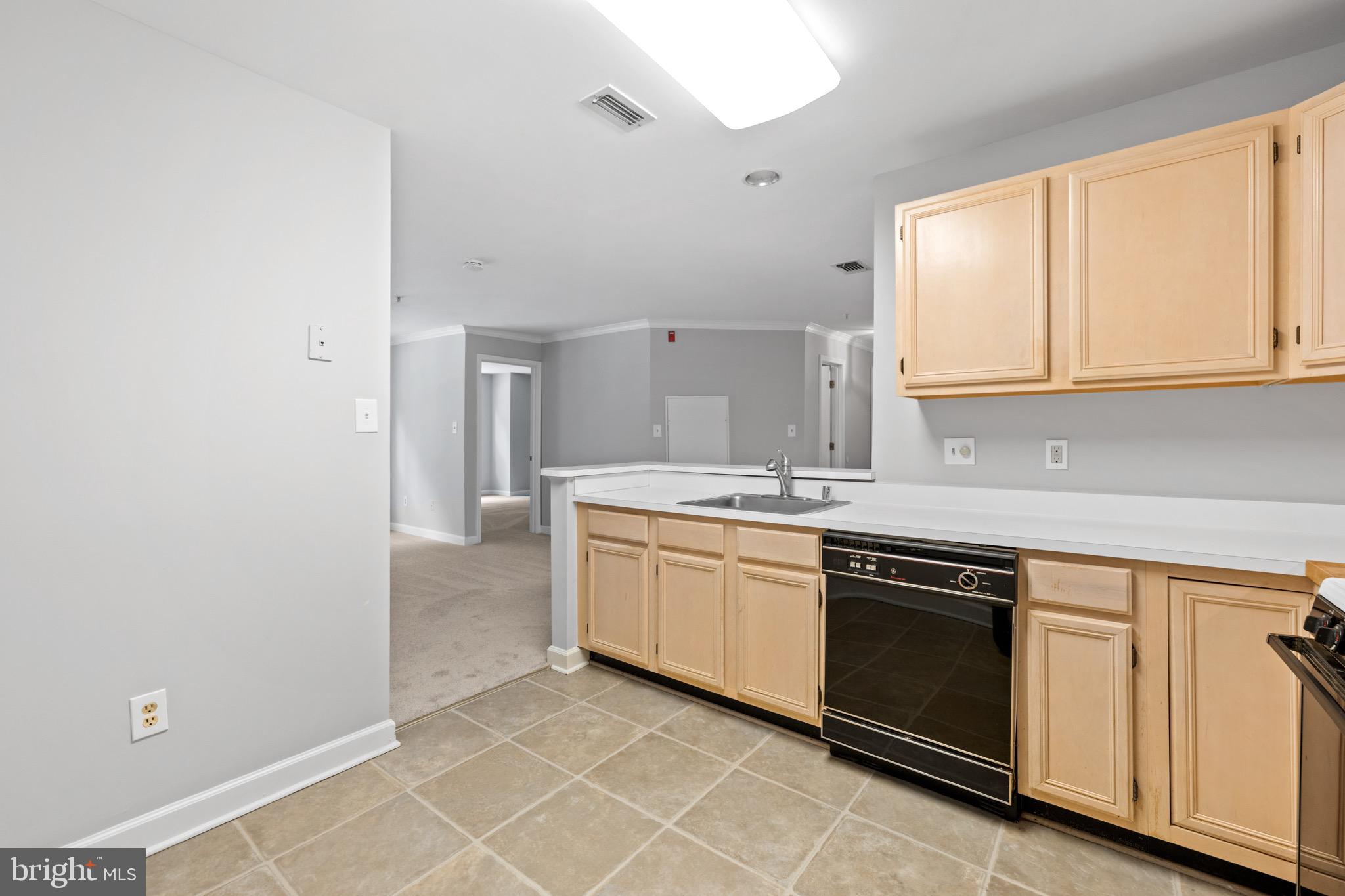 2320 Falls Gable Lane, Unit L Baltimore, MD 21209 - Photo 18 of 33