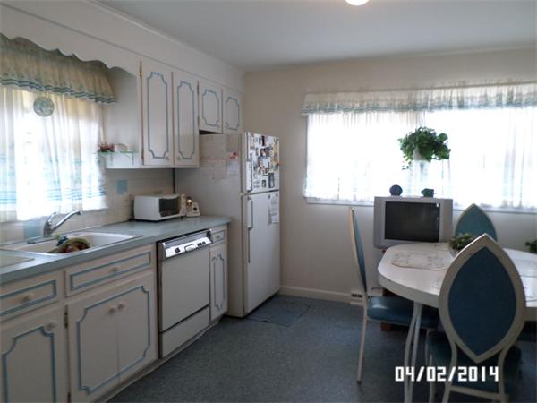 261 Gaskill Street, Unit 1 Woonsocket, RI 02895 - Photo 3 of 10