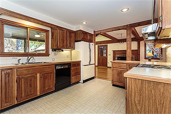 23 Ingalls Road Tyngsborough, MA 01879 - Photo 11 of 27 Gallery Image 11