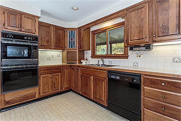 23 Ingalls Road Tyngsborough, MA 01879 - Photo 12 of 27 Gallery Image 12