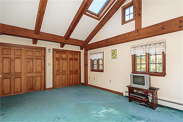 23 Ingalls Road Tyngsborough, MA 01879 - Photo 18 of 27 Gallery Image 18