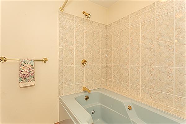 23 Ingalls Road Tyngsborough, MA 01879 - Photo 19 of 27 Gallery Image 19